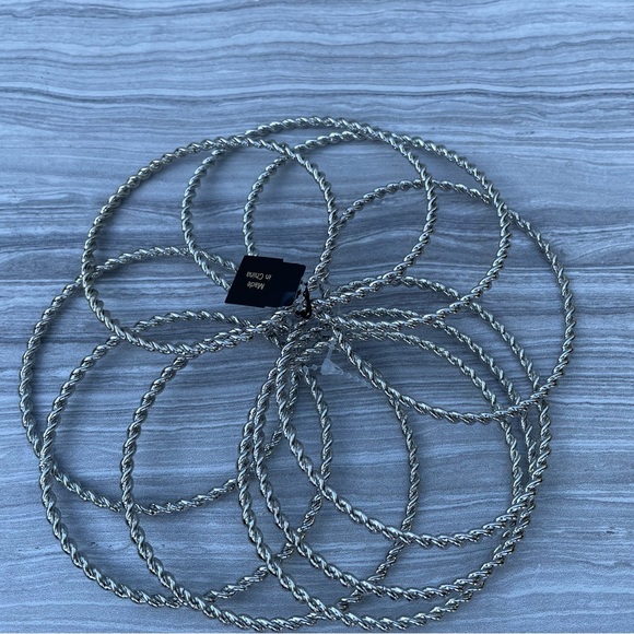 R.J. GRAZIANO Set of 10 Vintage Silvertone Twisted Bangle Bracelets Size 8.5 NWT - Picture 5 of 11